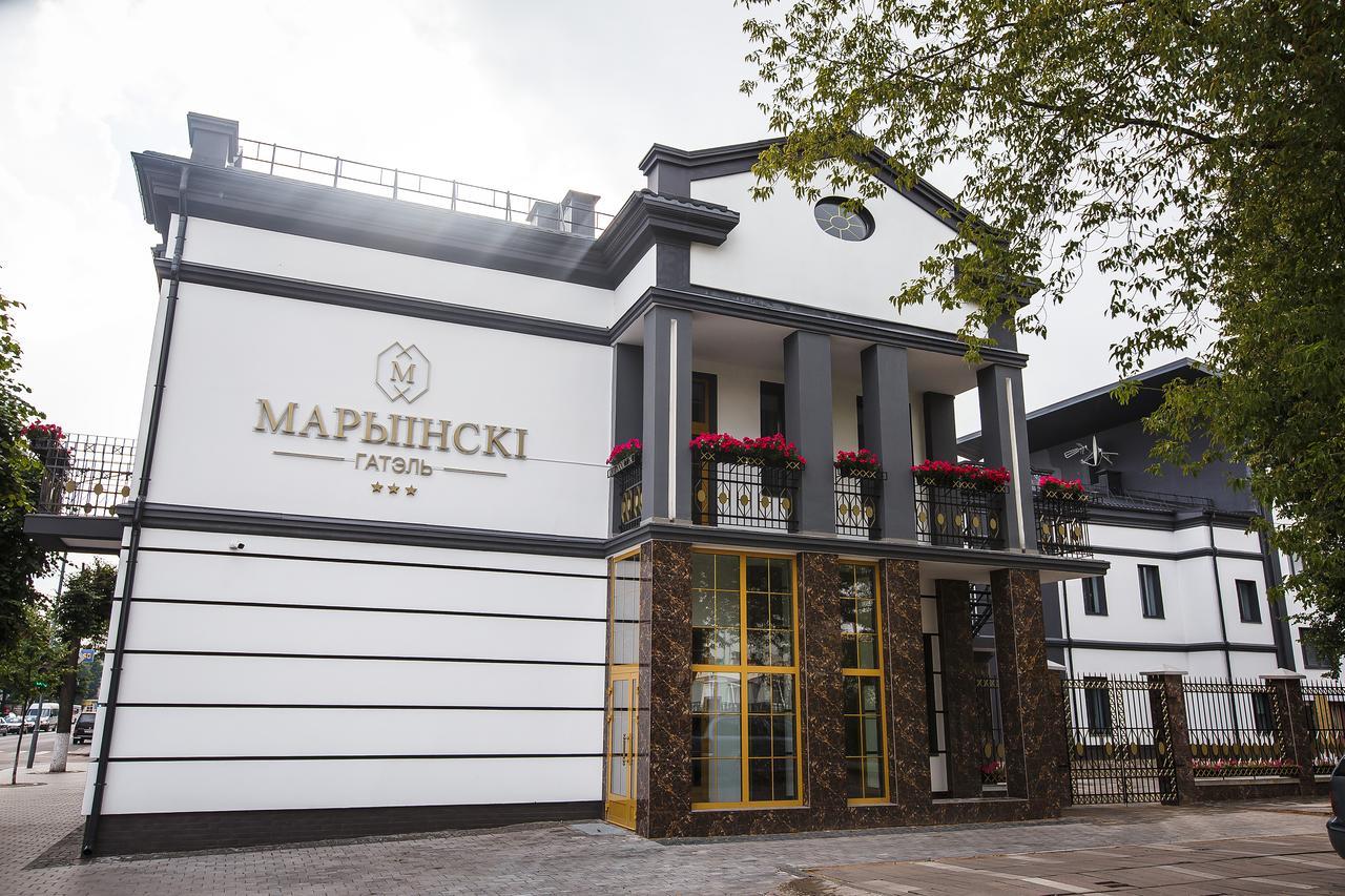 ホテルMariinskiy バラーナヴィチ エクステリア 写真
